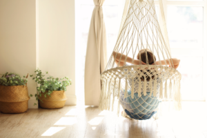 Como Dormir Tranquilo Apesar das Contas: Soluções Práticas para Aliviar o Estresse Financeiro