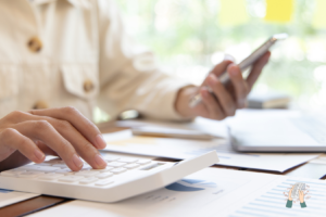 Aprenda a criar um sistema de controle de gastos eficiente e transforme sua vida financeira e seu relacionamento.