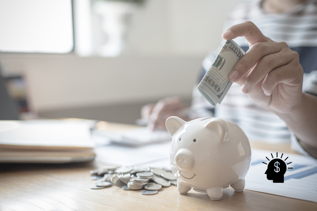Descubra o que os ricos fazem antes de gastar dinheiro e como você pode aplicar isso no seu dia a dia para transformar suas finanças.